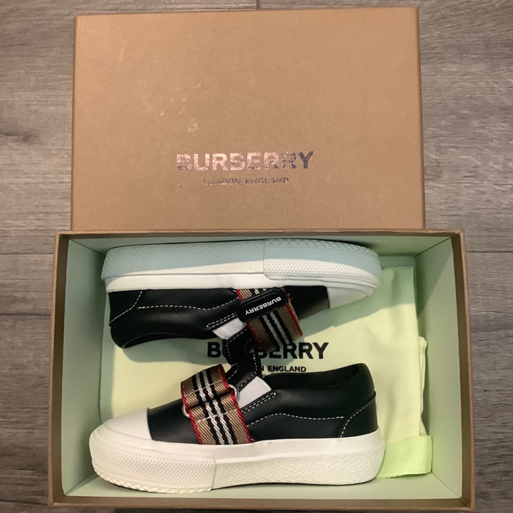 New Burberry Kids Slip-on Sneaker - US 7.5